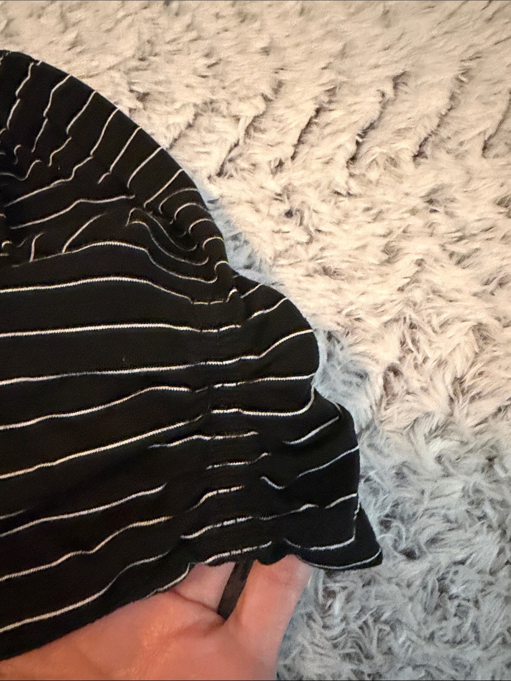 Modern Works Black Short Sleeve Tee with White Stripes smocked sleeve L - Picture 6 of 11